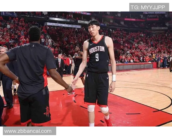 周琦在国际篮球舞台上的崛起与挑战:从青涩球员到顶尖中锋的奋斗历程 周琦在国际篮球舞台上的崛起与挑战:从青涩球员到顶尖中锋的奋斗历程