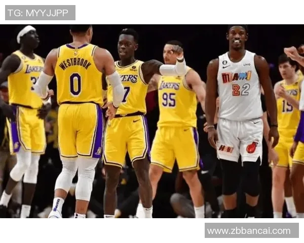 湖人对决老鹰11月12日精彩赛况回顾与分析