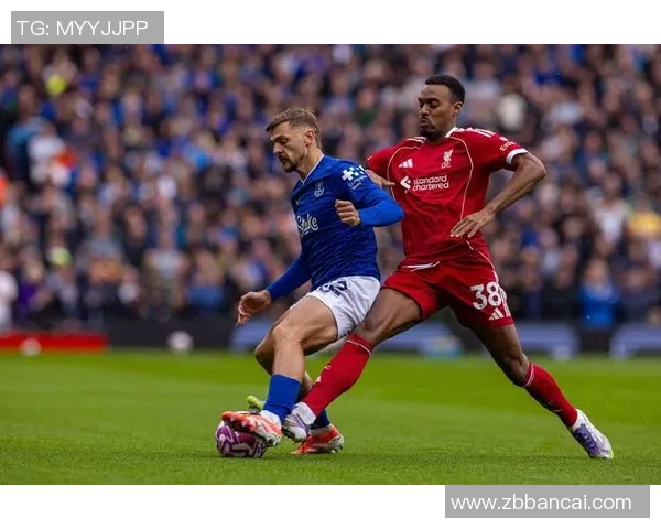 利物浦与切尔西对决主裁判分析及比赛影响探讨